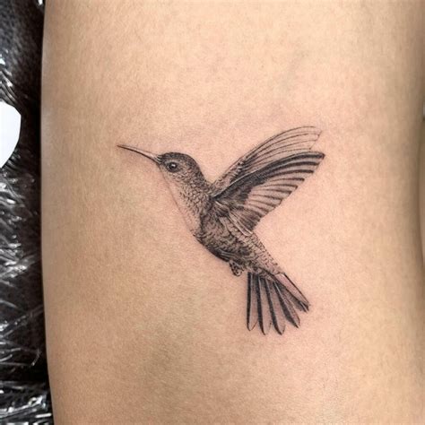 11 Outline Simple Hummingbird Tattoo Ideas That Will Blow Your Mind 11 Outline Simple Hummingbird Tattoo Ideas That Will Blow Your Mind