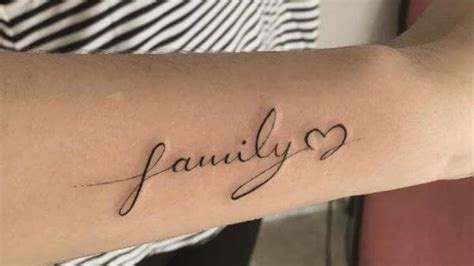 35 Meaningful Family Tattoos That Show Your Love Family Tattoos Mom