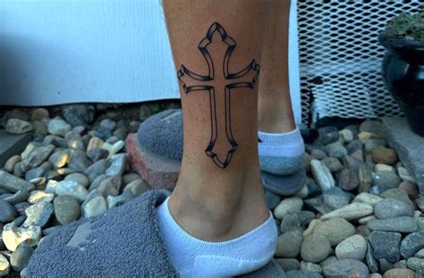 99 Simple Yet Meaningful Cross Tattoo Ideas For Men And Women Tattoo Inspired Clothing 99 Simple Yet Meaningful Cross Tattoo Ideas For Men And Women Tattoo Inspired Clothing