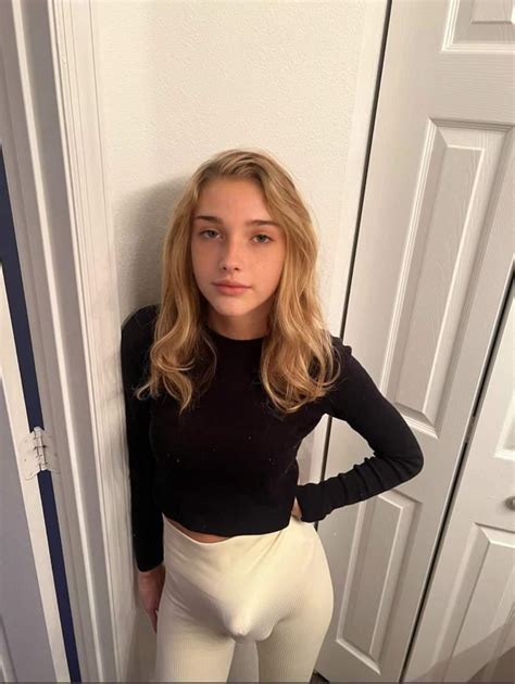 Alextsgirl's Ultimate Nude Guide: 5 Tips