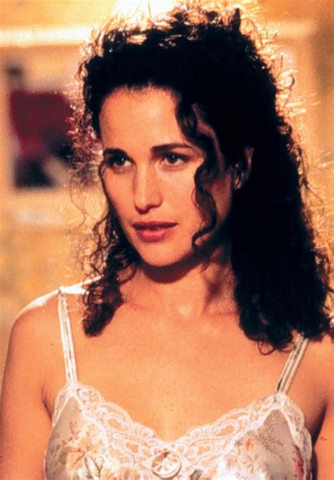 Andie MacDowell's Nude Scene in Multiplicity.