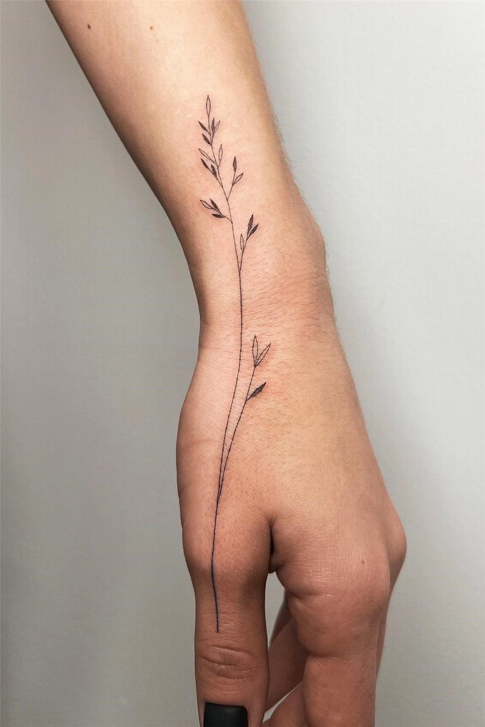Best Fine Line Tattoo Ideas For Stunning Minimalist Ink Trilogy Atelier