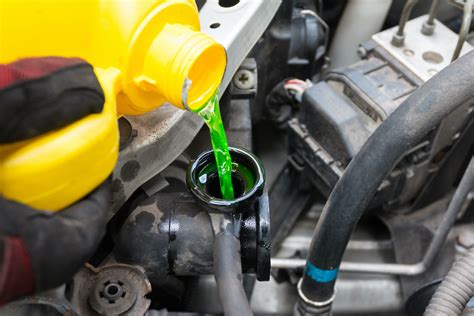5 Quick Fixes for Leaking Radiator Fluid