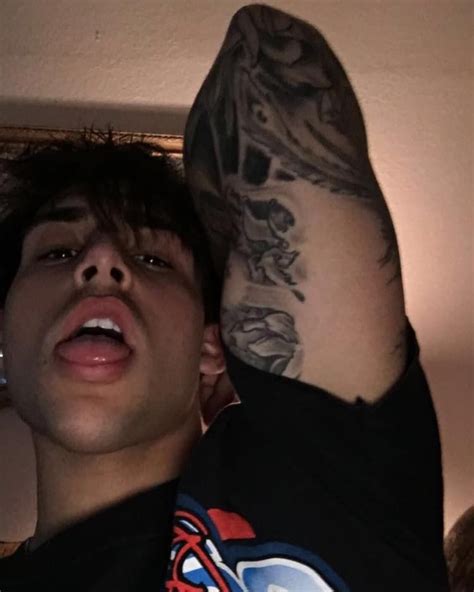 Cute Guys With Tattoos Tumblr Cute Guys With Tattoos Tumblr