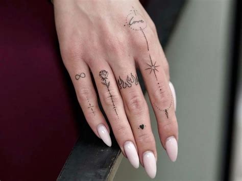 Einfache Finger Tattoo Designs 23 Perfectly Paired Matching Finger