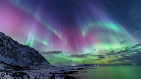 Northern Lights Aurora Borealis What They Are And How To See Them Northern Lights Aurora Borealis What They Are And How To See Them