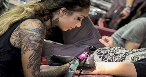 Rockin Amp 39 Tattoos The London Tattoo Convention 2019 Ramzine Rockin Amp 39 Tattoos The London Tattoo Convention 2019 Ramzine
