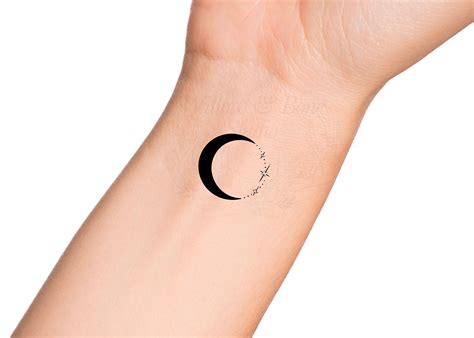 Simple Crescent Moon Finger Tattoo Simple Crescent Moon Finger Tattoo