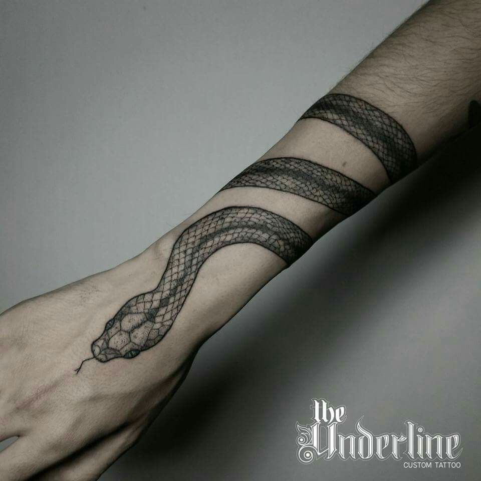 Snake Tattoo Wrapped Around Arm Tattoo Style Trends Snake Tattoo Wrapped Around Arm Tattoo Style Trends