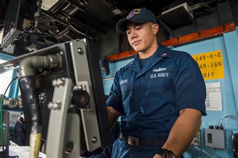 U S Navy Gunner S Mate 2Nd Class Peter Boschettie Nara Dvids Public Domain Archive Public Domain Search U S Navy Gunner S Mate 2Nd Class Peter Boschettie Nara Dvids Public Domain Archive Public Domain Search