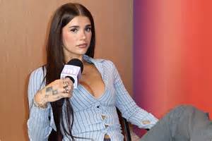 Who Is Ari Kytsya L Or Al S New Urban Decay Model Sparks Outrage Who Is Ari Kytsya L Or Al S New Urban Decay Model Sparks Outrage